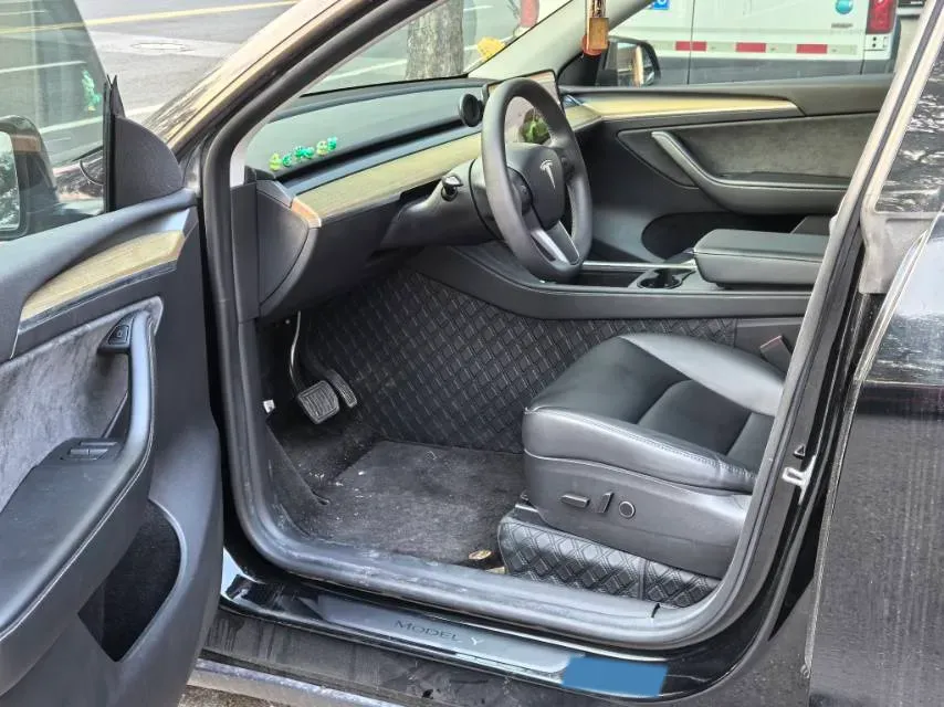 2022 Tesla Model Y BEV 60KWH,autocango,china used car exporter,china ev exporter,chinese used car exporter,chinese used ev exporter