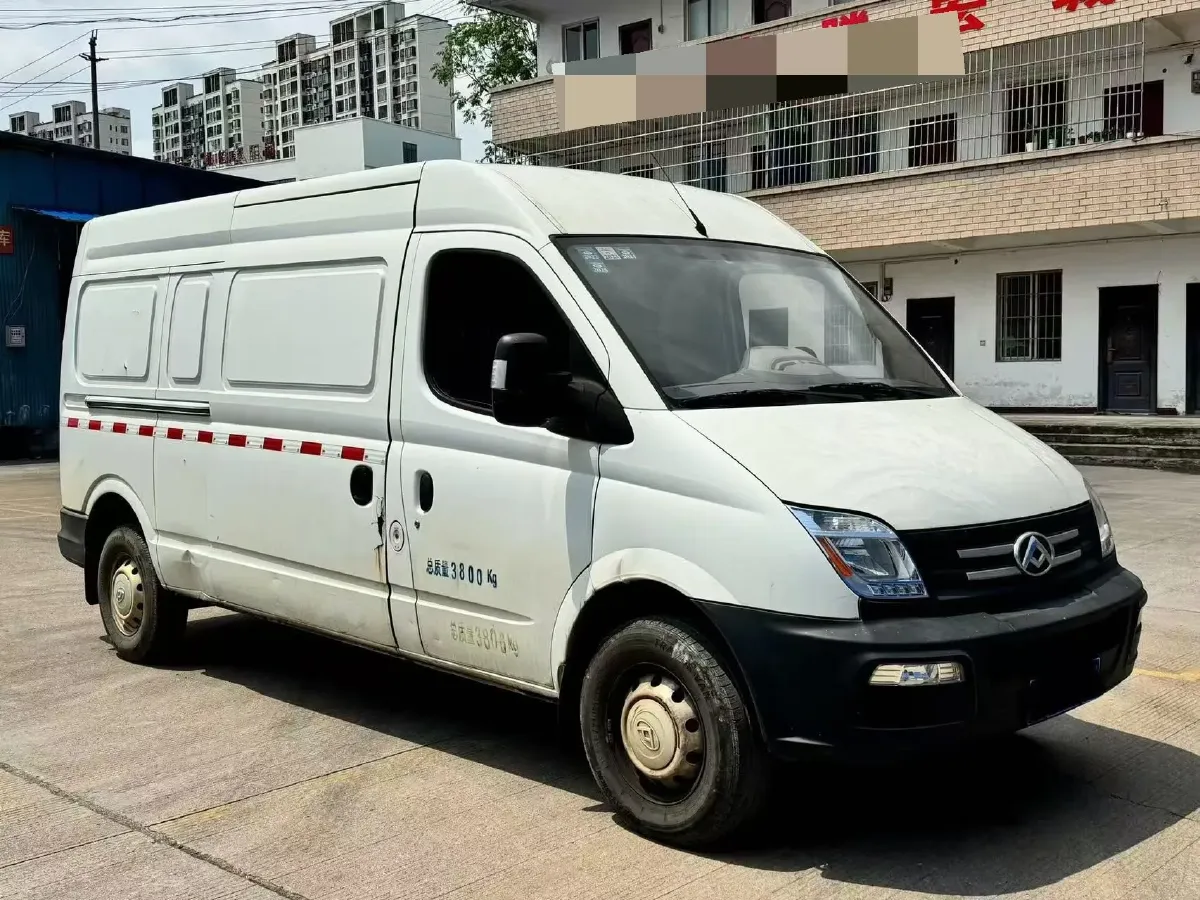 2020 MAXUS XinTu V80 2.5T 136HP L4 6MT,autocango,china used car exporter,china ev exporter,chinese used car exporter,chinese used ev exporter