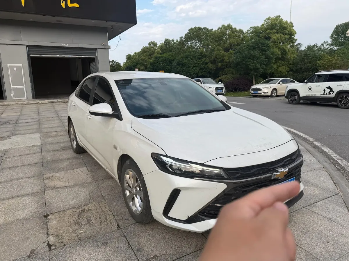 2023 Chevrolet Monza 1.5L 113HP L4 6DCT,autocango,china used car exporter,china ev exporter,chinese used car exporter,chinese used ev exporter