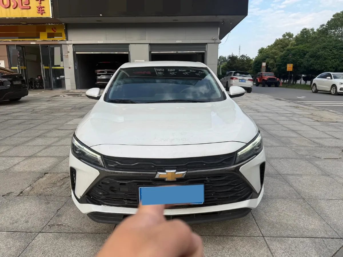 2023 Chevrolet Monza 1.5L 113HP L4 6DCT,autocango,china used car exporter,china ev exporter,chinese used car exporter,chinese used ev exporter