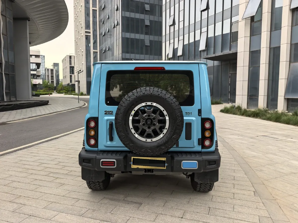 2025 212 212 T01 2.0T 252HP L4 8AT,autocango,china used car exporter,china ev exporter,chinese used car exporter,chinese used ev exporter