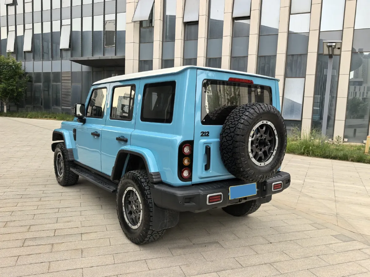 2025 212 212 T01 2.0T 252HP L4 8AT,autocango,china used car exporter,china ev exporter,chinese used car exporter,chinese used ev exporter