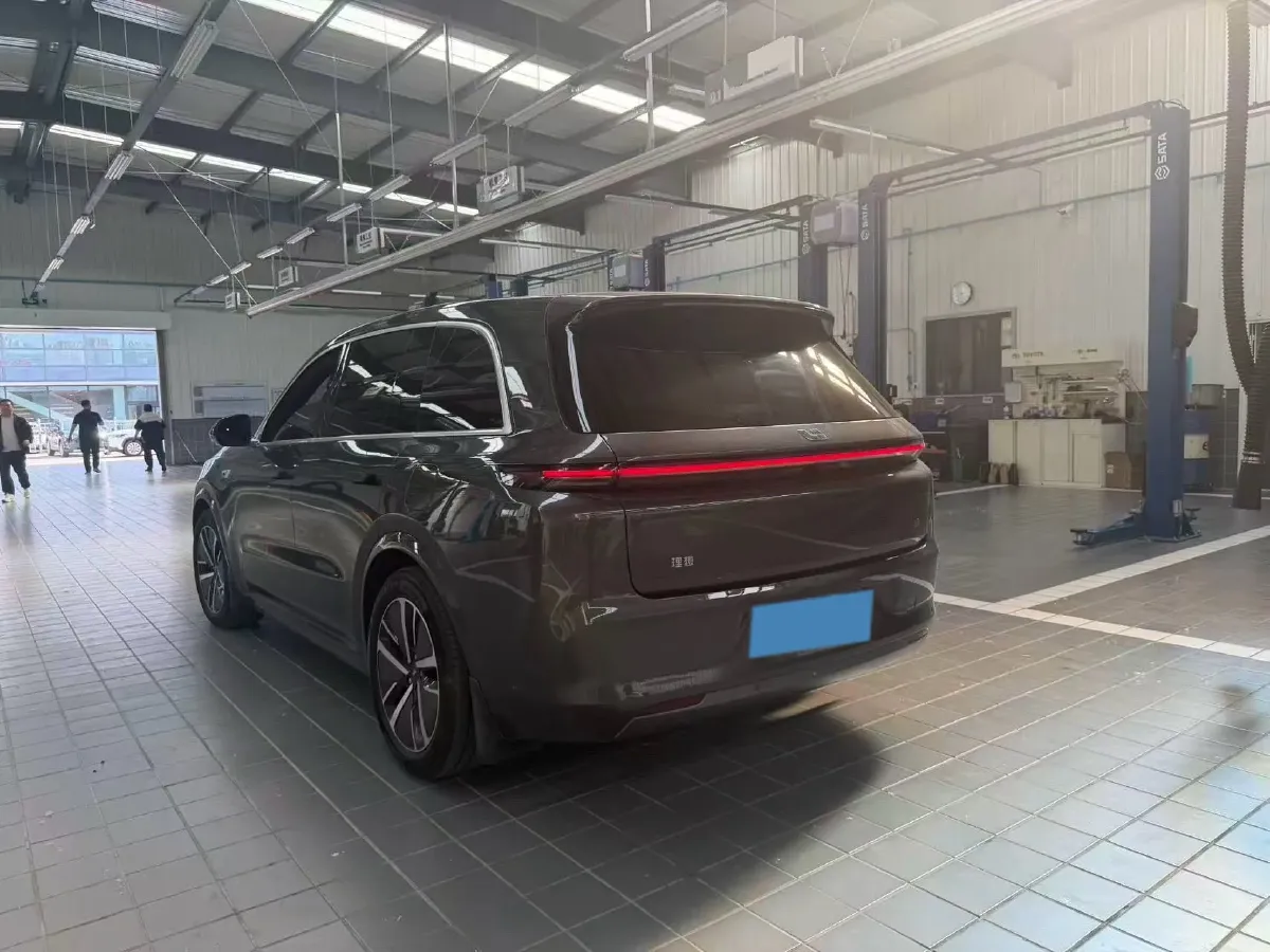 2024 Volvo S60 2.0T 197HP L4 7DCT,autocango,china used car exporter,china ev exporter,chinese used car exporter,chinese used ev exporter