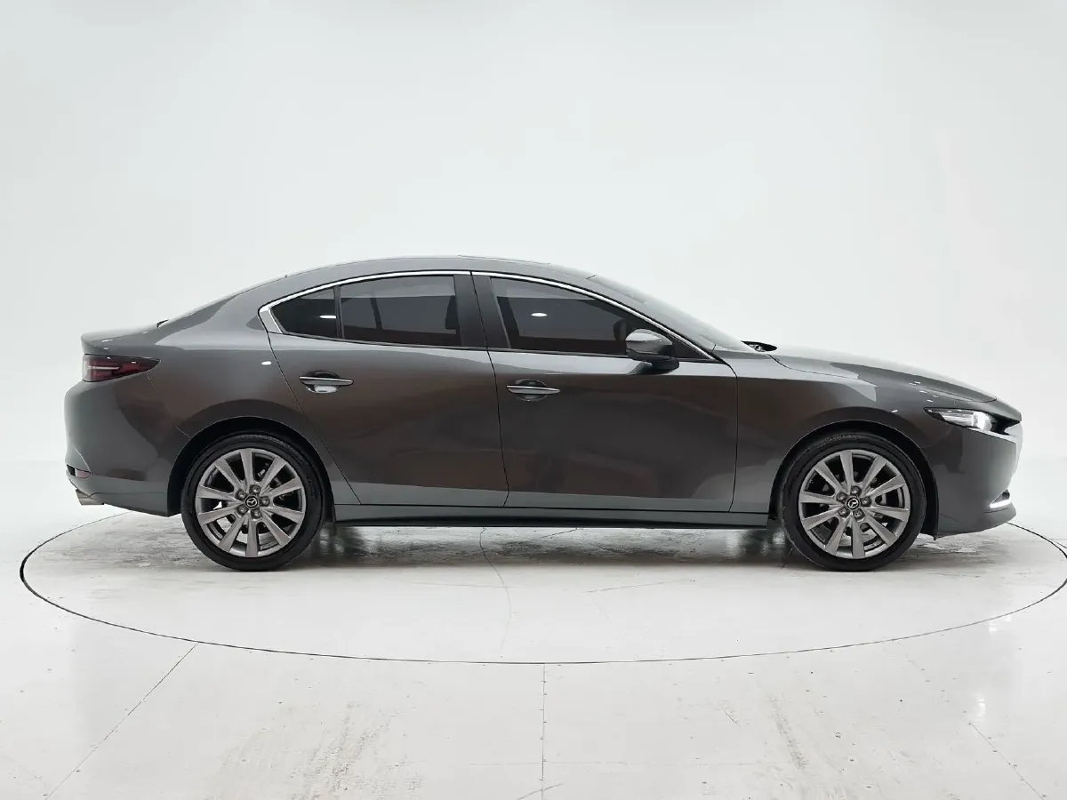2022 Mazda 3 Axela 2.0L 158HP L4 6AT,autocango,china used car exporter,china ev exporter,chinese used car exporter,chinese used ev exporter