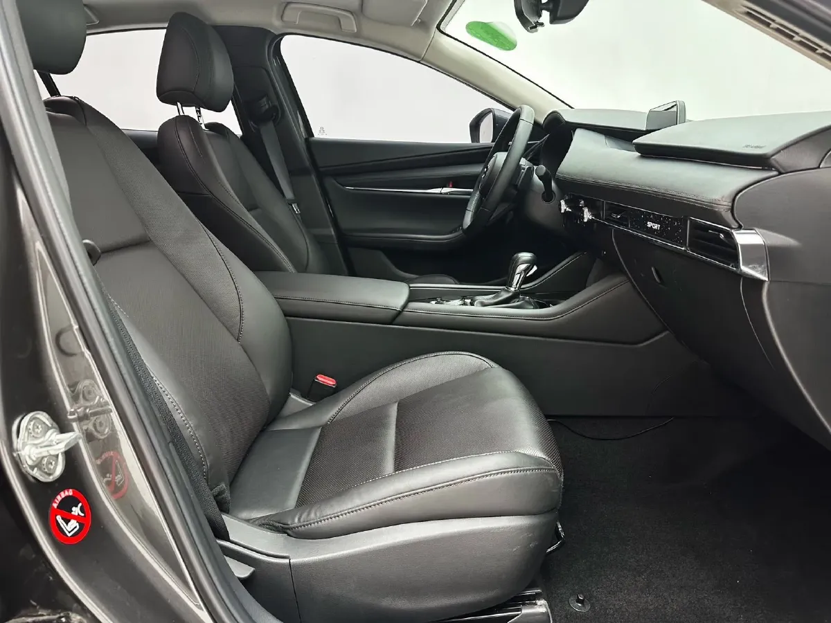 2022 Mazda 3 Axela 2.0L 158HP L4 6AT,autocango,china used car exporter,china ev exporter,chinese used car exporter,chinese used ev exporter