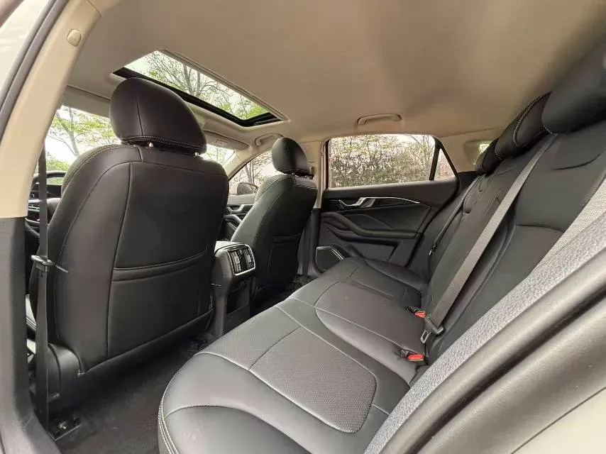 2023 Bestune B70 1.5T 169HP L4 7DCT,autocango,china used car exporter,china ev exporter,chinese used car exporter,chinese used ev exporter