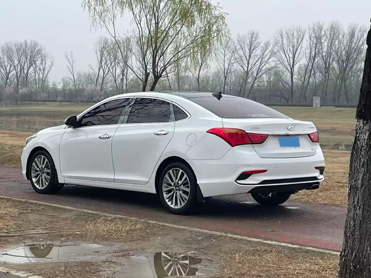 2017 Hyundai Mistra 1.6T 175HP L4 7DCT,autocango,china used car exporter,china ev exporter,chinese used car exporter,chinese used ev exporter