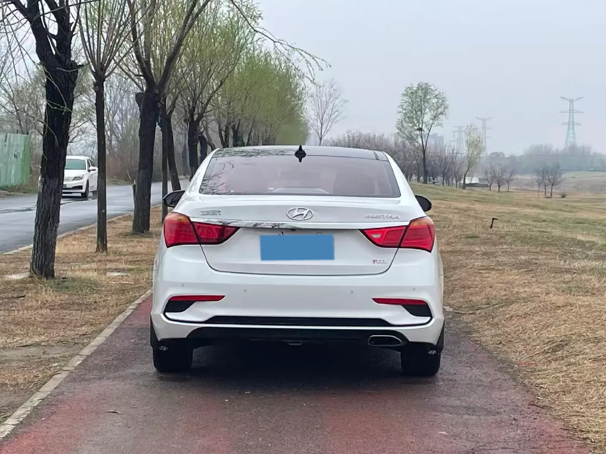 2017 Hyundai Mistra 1.6T 175HP L4 7DCT,autocango,china used car exporter,china ev exporter,chinese used car exporter,chinese used ev exporter
