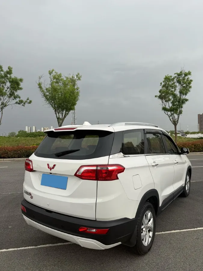 2018 WuLing HongGuang S3 1.5T 150HP L4 6MT,autocango,china used car exporter,china ev exporter,chinese used car exporter,chinese used ev exporter