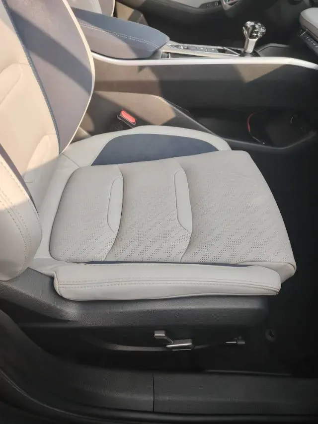 2021 Geely Preface 2.0T 190HP L4 7DCT,autocango,china used car exporter,china ev exporter,chinese used car exporter,chinese used ev exporter