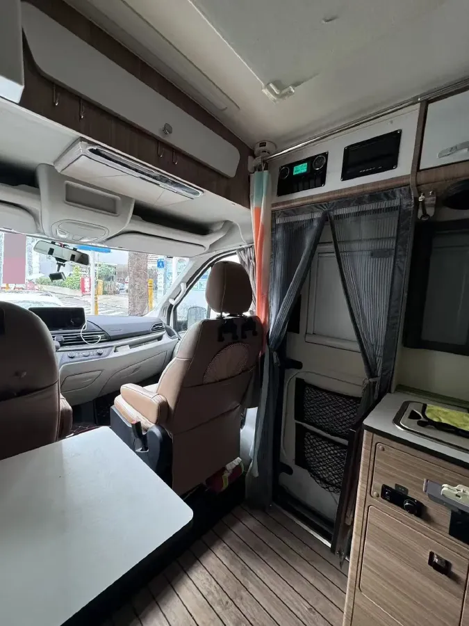 2023 MAXUS XinTu V90 2.0T 150HP L4 6MT,autocango,china used car exporter,china ev exporter,chinese used car exporter,chinese used ev exporter