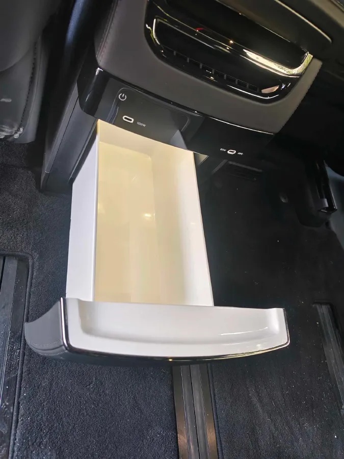 2024 Zeekr 009 BEV 108KWH,autocango,china used car exporter,china ev exporter,chinese used car exporter,chinese used ev exporter