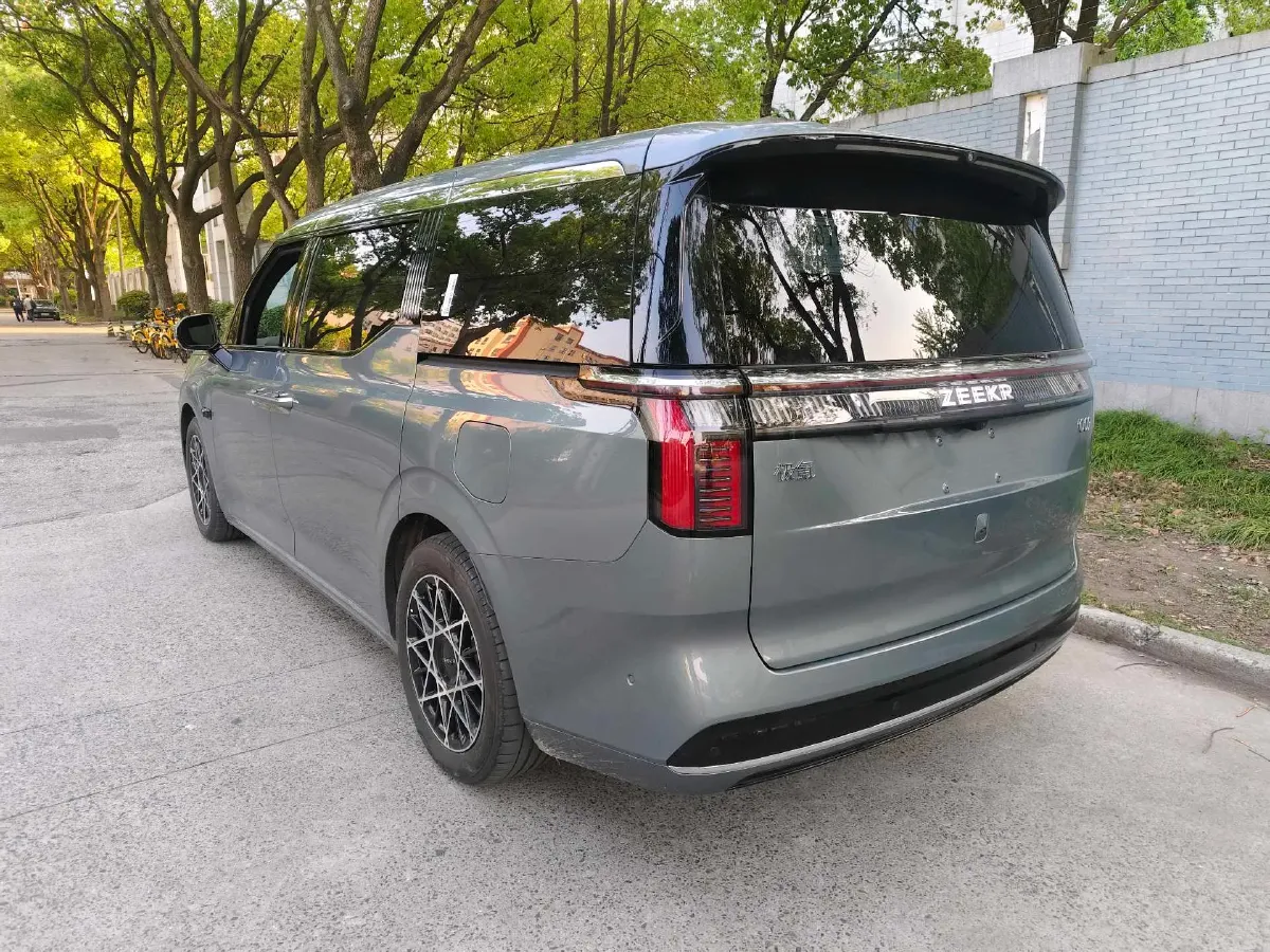 2024 Zeekr 009 BEV 108KWH,autocango,china used car exporter,china ev exporter,chinese used car exporter,chinese used ev exporter