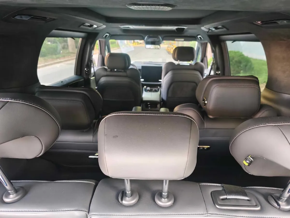 2024 Zeekr 009 BEV 108KWH,autocango,china used car exporter,china ev exporter,chinese used car exporter,chinese used ev exporter