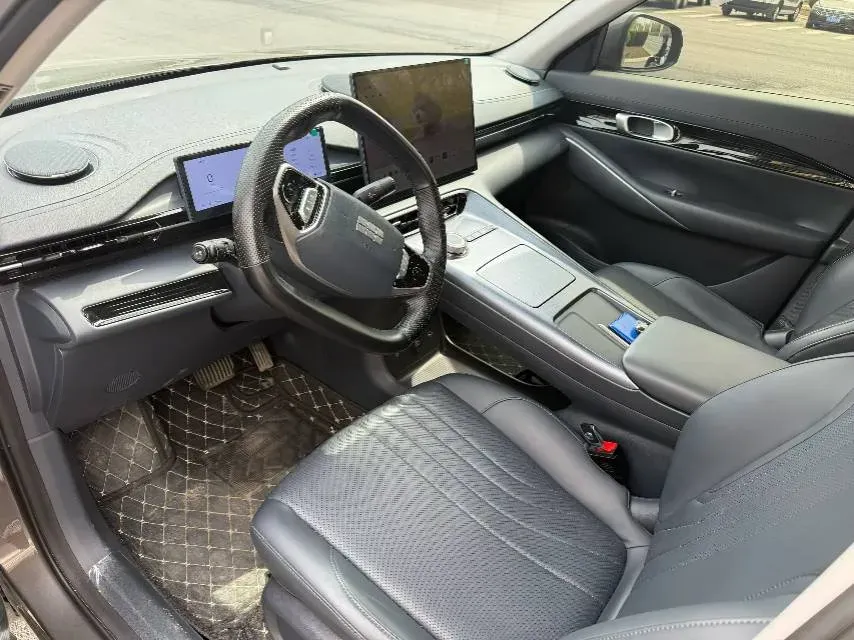 2024 Geely Emgrand L HiP 1.5T 181HP L4 3DHT PHEV 15.5KWH,autocango,china used car exporter,china ev exporter,chinese used car exporter,chinese used ev exporter