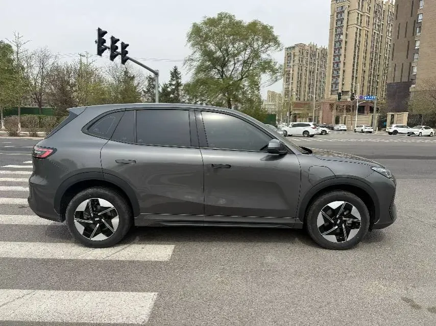 2024 Geely Emgrand L HiP 1.5T 181HP L4 3DHT PHEV 15.5KWH,autocango,china used car exporter,china ev exporter,chinese used car exporter,chinese used ev exporter