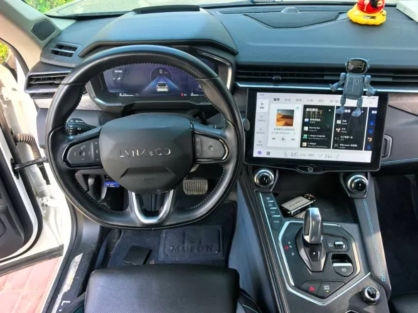 2020 LYNK&CO 05 2.0T 254HP L4 8AT,autocango,china used car exporter,china ev exporter,chinese used car exporter,chinese used ev exporter