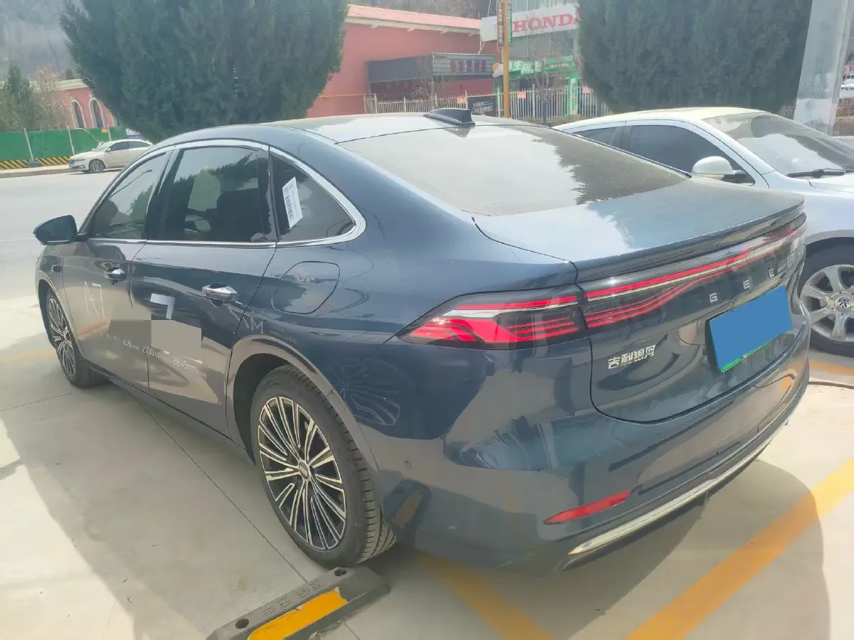 2025 Geely Galaxy A7 1.5L 112HP L4 1DHT PHEV,autocango,china used car exporter,china ev exporter,chinese used car exporter,chinese used ev exporter
