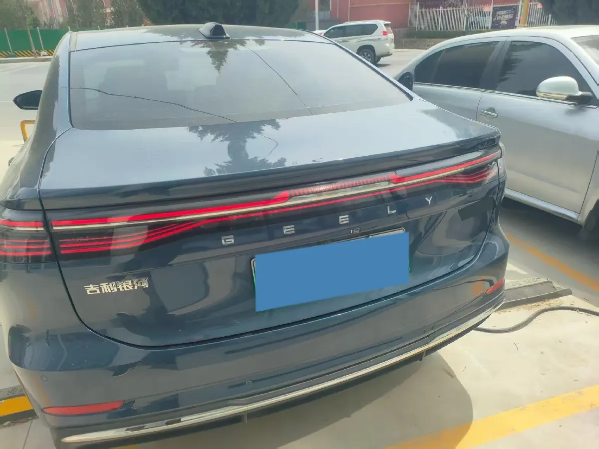 2025 Geely Galaxy A7 1.5L 112HP L4 1DHT PHEV,autocango,china used car exporter,china ev exporter,chinese used car exporter,chinese used ev exporter