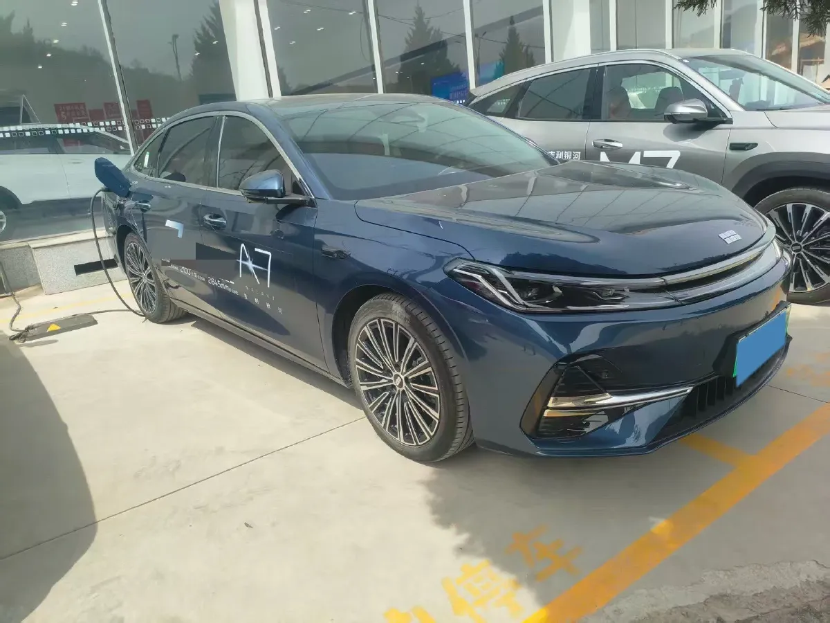 2025 Geely Galaxy A7 1.5L 112HP L4 1DHT PHEV,autocango,china used car exporter,china ev exporter,chinese used car exporter,chinese used ev exporter