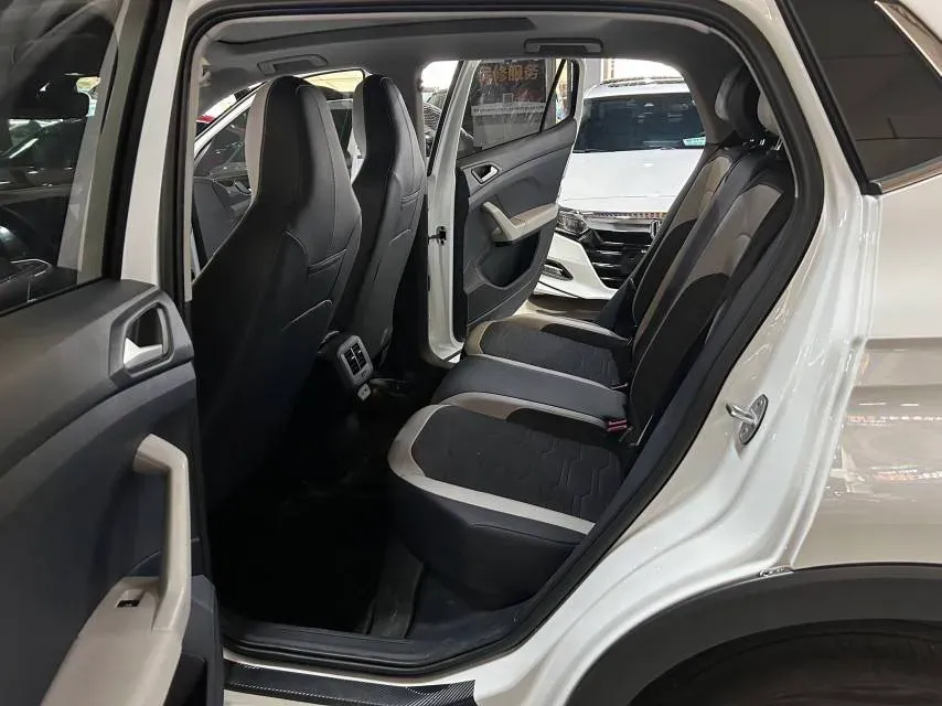 2025 Volkswagen Tharu 1.5T 160HP L4 7DCT,autocango,china used car exporter,china ev exporter,chinese used car exporter,chinese used ev exporter