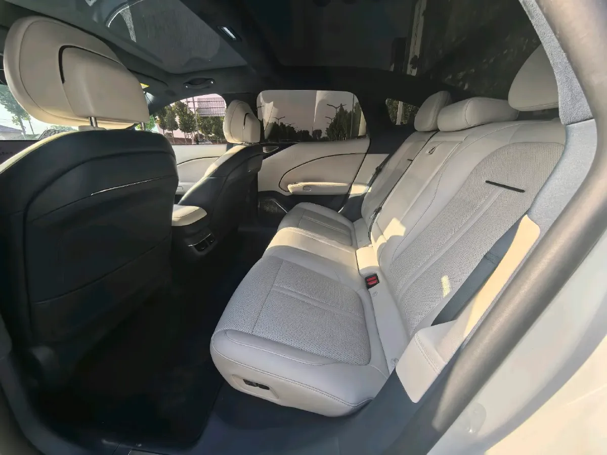 2024 Zeekr 007 BEV 100KWH,autocango,china used car exporter,china ev exporter,chinese used car exporter,chinese used ev exporter