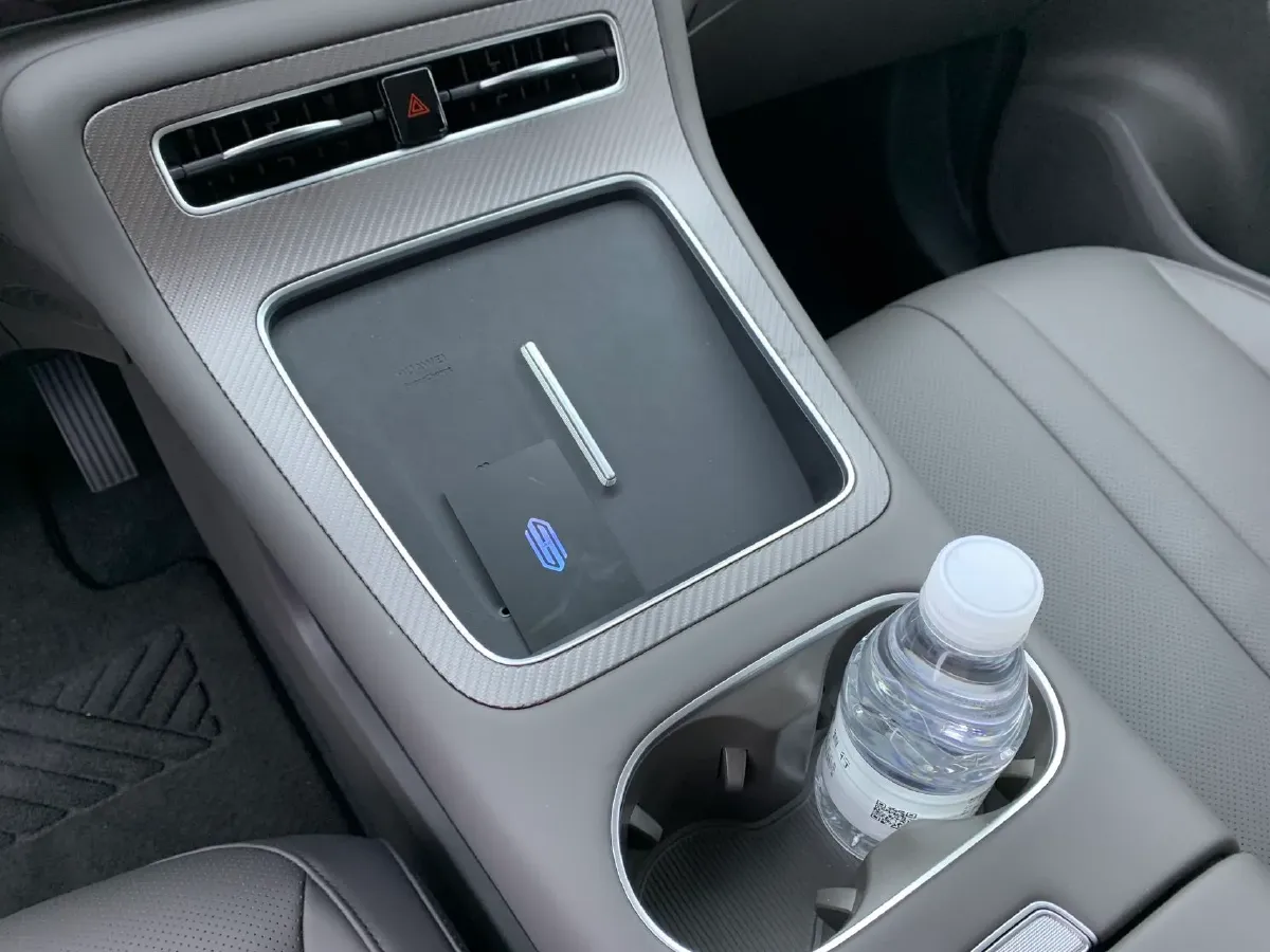 2025 HIMA Shangjie H5 REEV 98HP REEV,autocango,china used car exporter,china ev exporter,chinese used car exporter,chinese used ev exporter