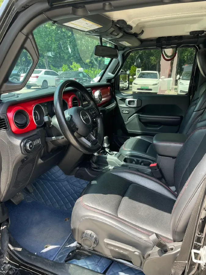 2022 Jeep Wrangler 2.0T 266HP L4 8AT,autocango,china used car exporter,china ev exporter,chinese used car exporter,chinese used ev exporter