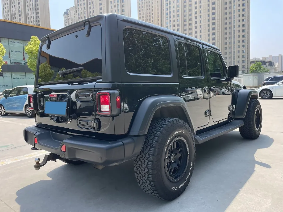 2022 Jeep Wrangler 2.0T 266HP L4 8AT,autocango,china used car exporter,china ev exporter,chinese used car exporter,chinese used ev exporter