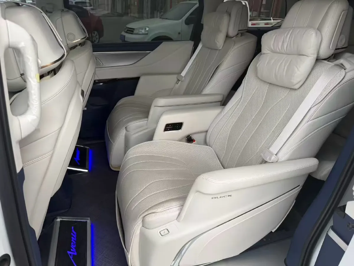 2024 Buick GL8 1.5T 180HP L4 2DHT PHEV 24.4KWH,autocango,china used car exporter,china ev exporter,chinese used car exporter,chinese used ev exporter