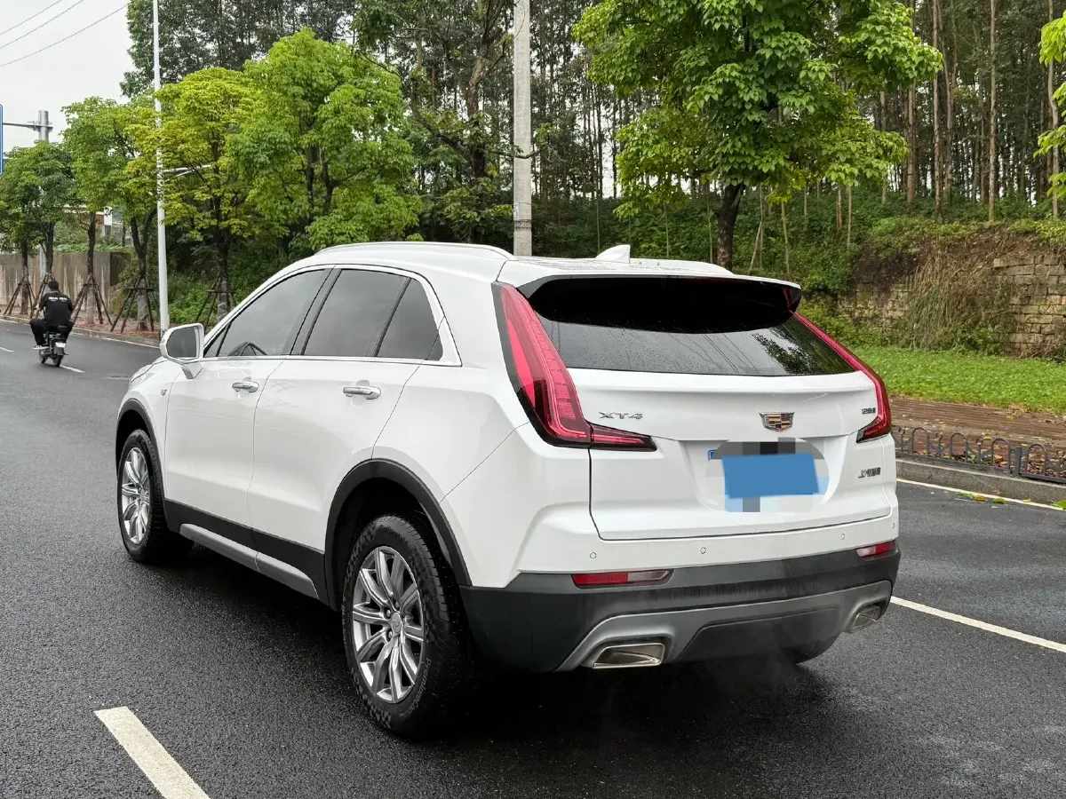 2021 Cadillac XT4 2.0T 237HP L4 9AT,autocango,china used car exporter,china ev exporter,chinese used car exporter,chinese used ev exporter