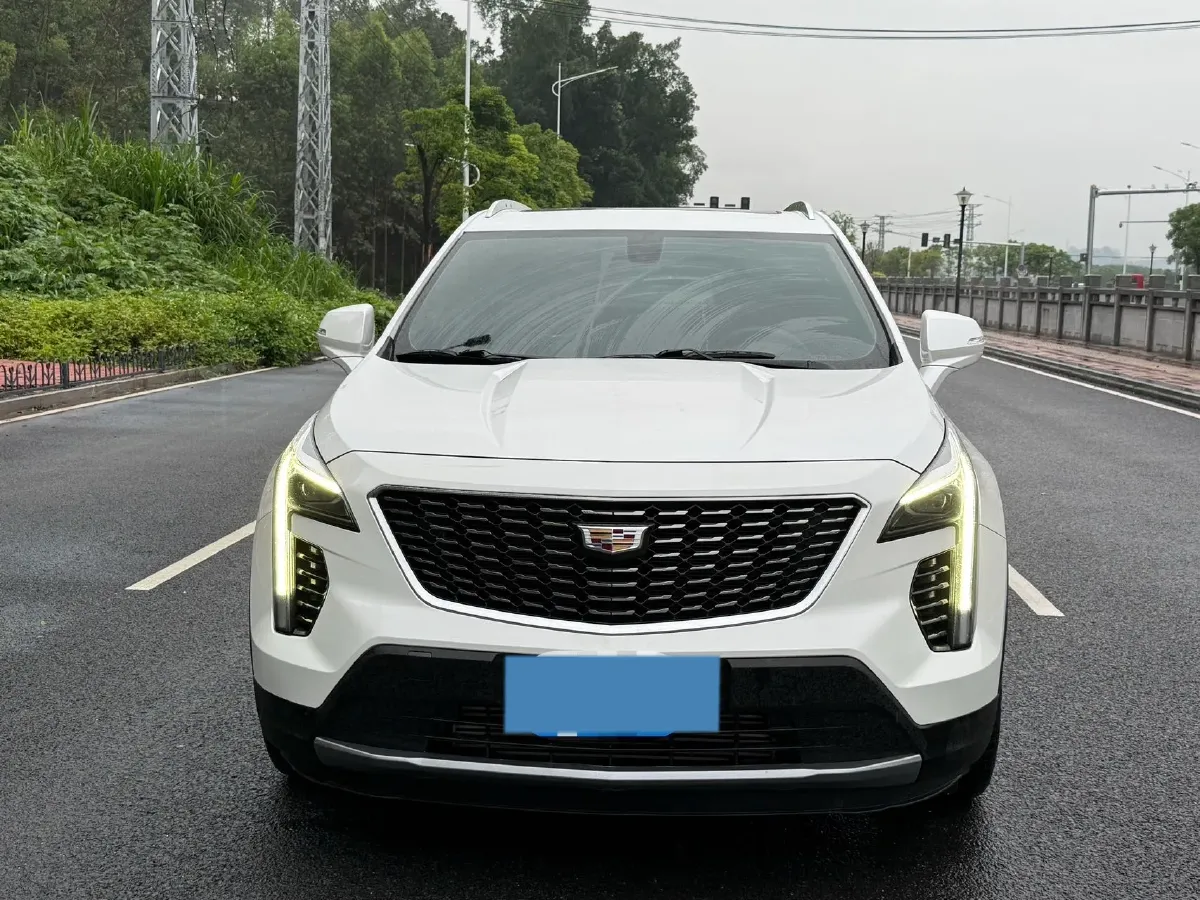 2021 Cadillac XT4 2.0T 237HP L4 9AT,autocango,china used car exporter,china ev exporter,chinese used car exporter,chinese used ev exporter