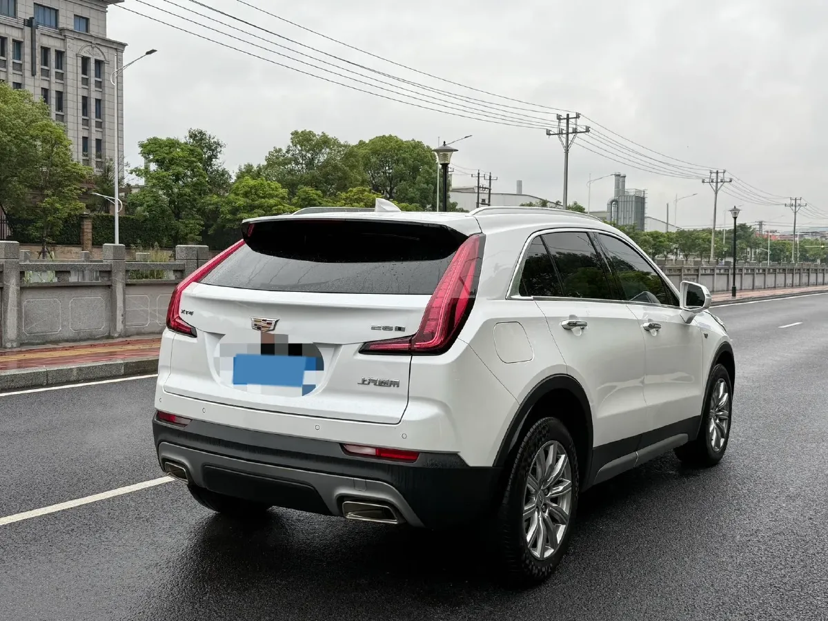 2021 Cadillac XT4 2.0T 237HP L4 9AT,autocango,china used car exporter,china ev exporter,chinese used car exporter,chinese used ev exporter