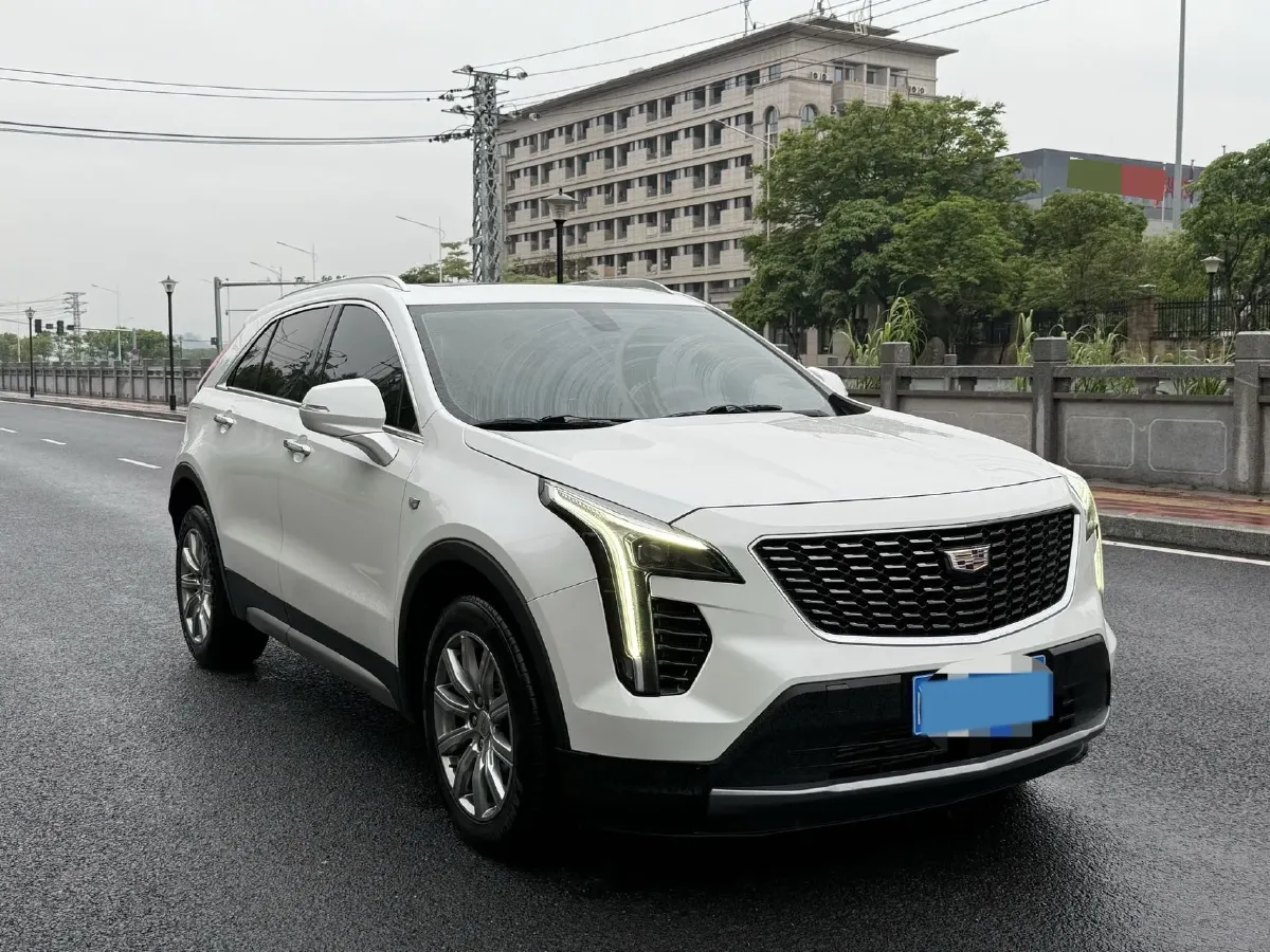2021 Cadillac XT4 2.0T 237HP L4 9AT,autocango,china used car exporter,china ev exporter,chinese used car exporter,chinese used ev exporter