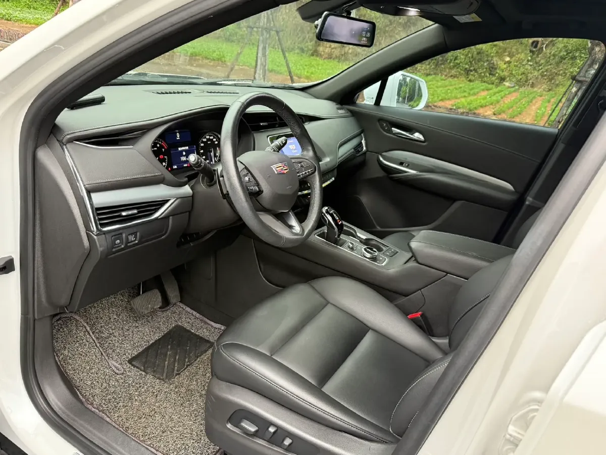 2021 Cadillac XT4 2.0T 237HP L4 9AT,autocango,china used car exporter,china ev exporter,chinese used car exporter,chinese used ev exporter