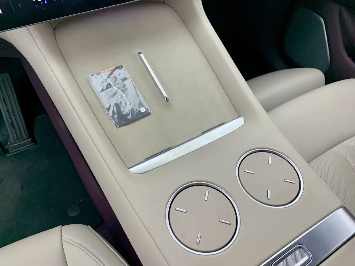 2025 MI YU7 BEV 101.7KWH,autocango,china used car exporter,china ev exporter,chinese used car exporter,chinese used ev exporter