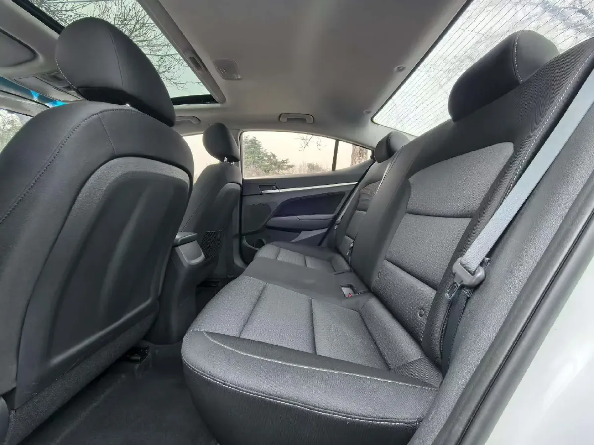 2016 Hyundai Elantra 1.6L 130HP L4 6AT,autocango,china used car exporter,china ev exporter,chinese used car exporter,chinese used ev exporter