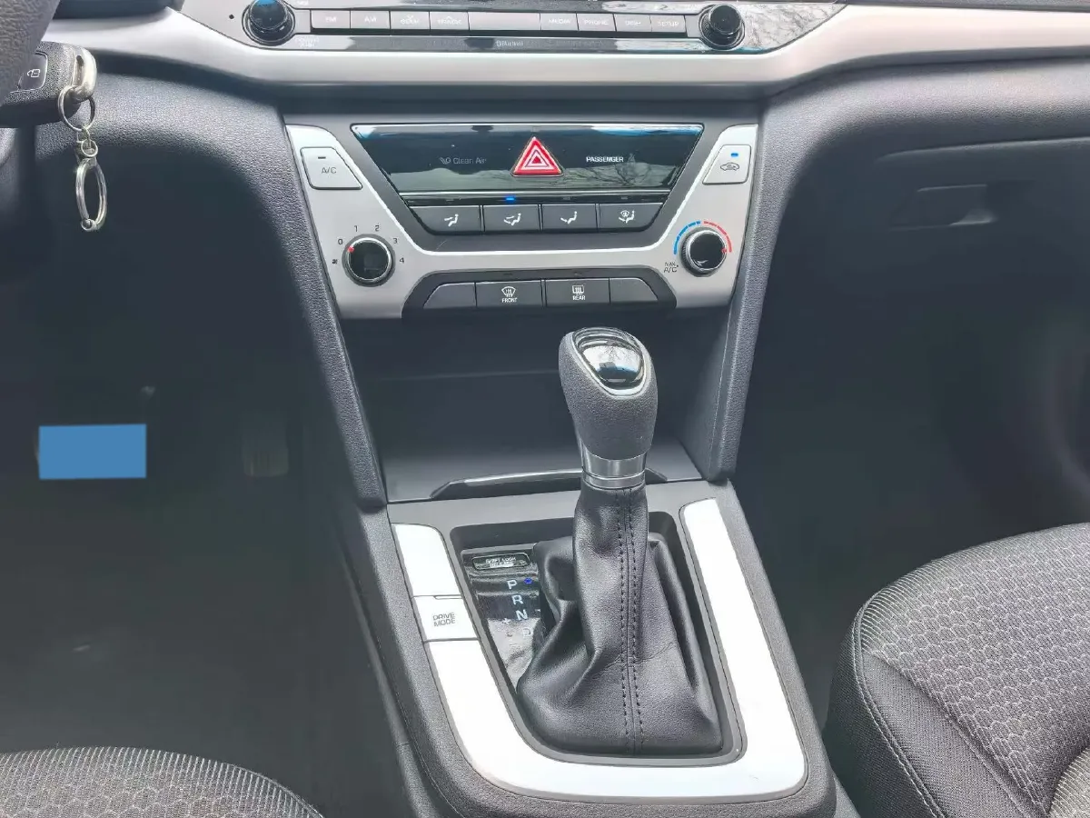 2016 Hyundai Elantra 1.6L 130HP L4 6AT,autocango,china used car exporter,china ev exporter,chinese used car exporter,chinese used ev exporter