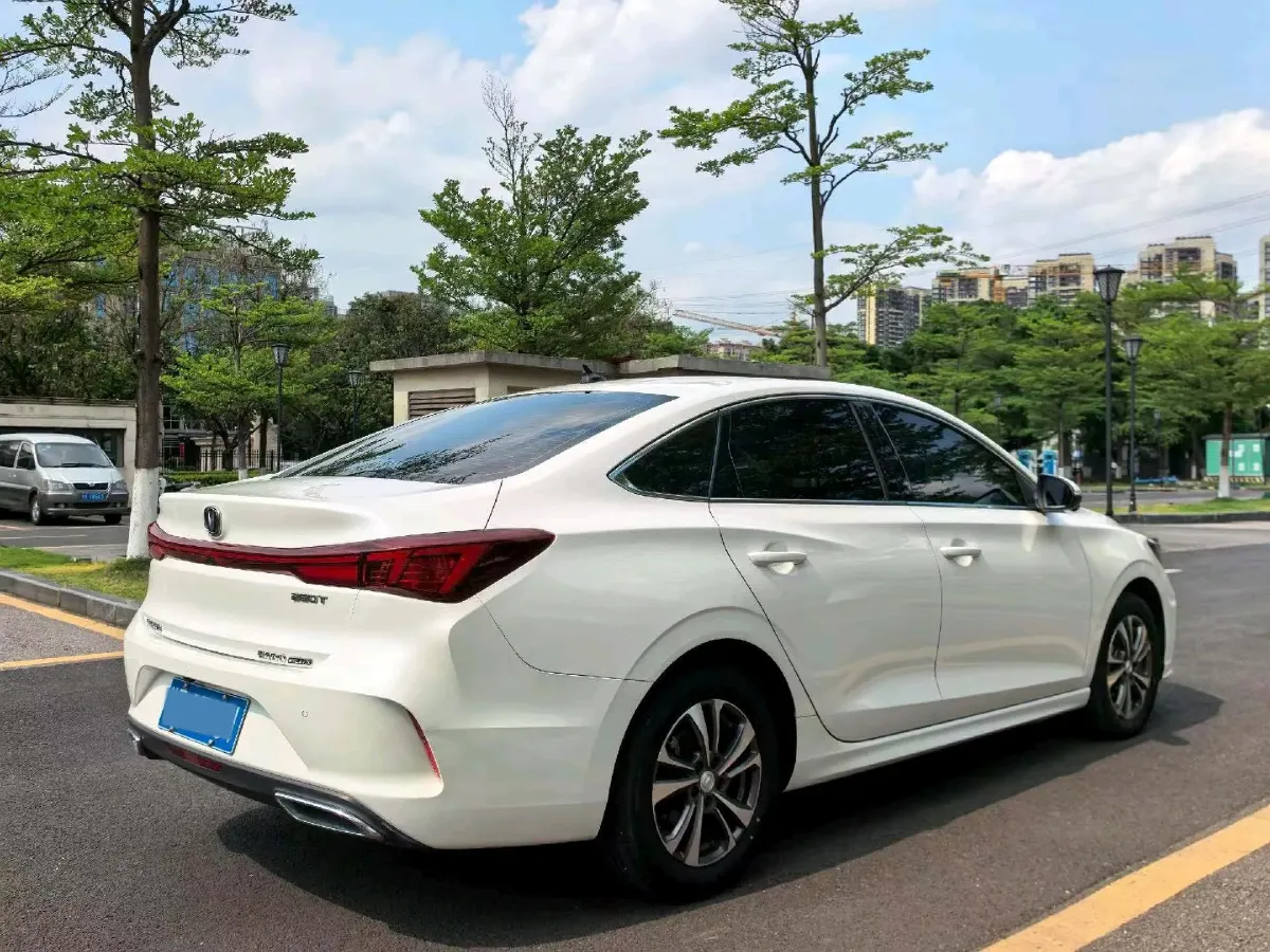 2023 ChangAn Eado 1.4T 160HP L4 7DCT,autocango,china used car exporter,china ev exporter,chinese used car exporter,chinese used ev exporter