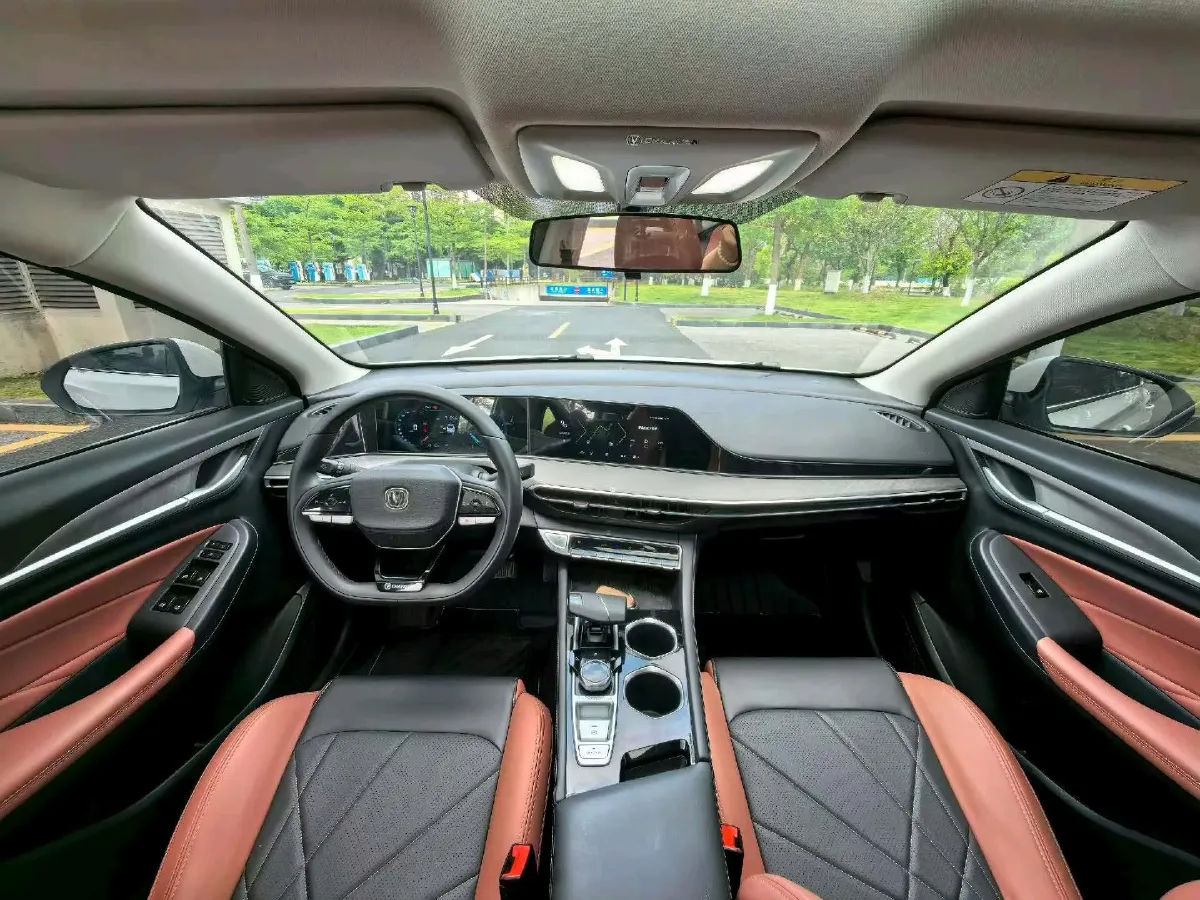 2023 ChangAn Eado 1.4T 160HP L4 7DCT,autocango,china used car exporter,china ev exporter,chinese used car exporter,chinese used ev exporter