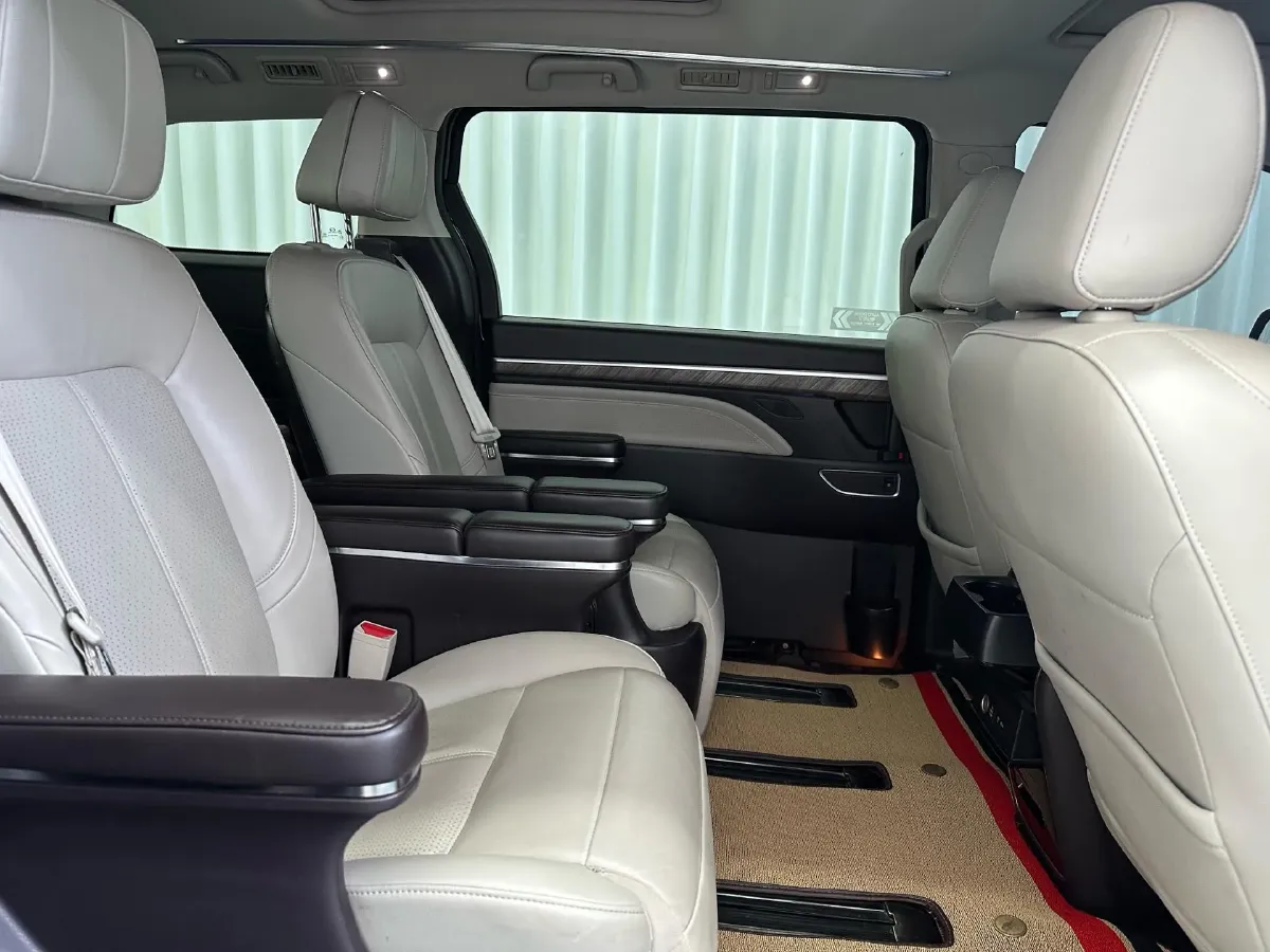 2021 GAC Trumpchi M8 2.0T 252HP L4 8AT,autocango,china used car exporter,china ev exporter,chinese used car exporter,chinese used ev exporter