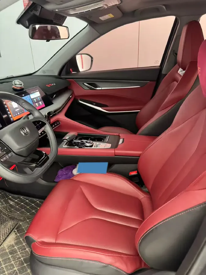 2022 ChangAn CS75 Plus 1.5T 188HP L4 8AT,autocango,china used car exporter,china ev exporter,chinese used car exporter,chinese used ev exporter