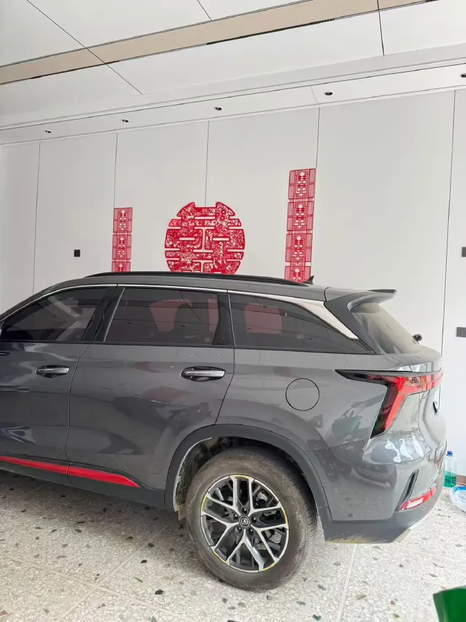 2022 ChangAn CS75 Plus 1.5T 188HP L4 8AT,autocango,china used car exporter,china ev exporter,chinese used car exporter,chinese used ev exporter