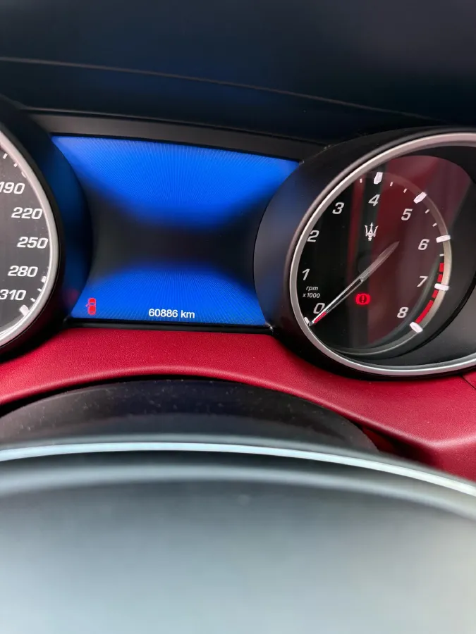 2018 Maserati Levante 3.0T 350HP V6 8AT,autocango,china used car exporter,china ev exporter,chinese used car exporter,chinese used ev exporter