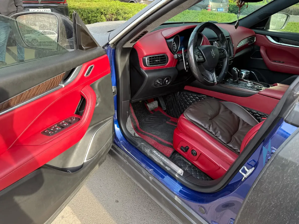 2018 Maserati Levante 3.0T 350HP V6 8AT,autocango,china used car exporter,china ev exporter,chinese used car exporter,chinese used ev exporter