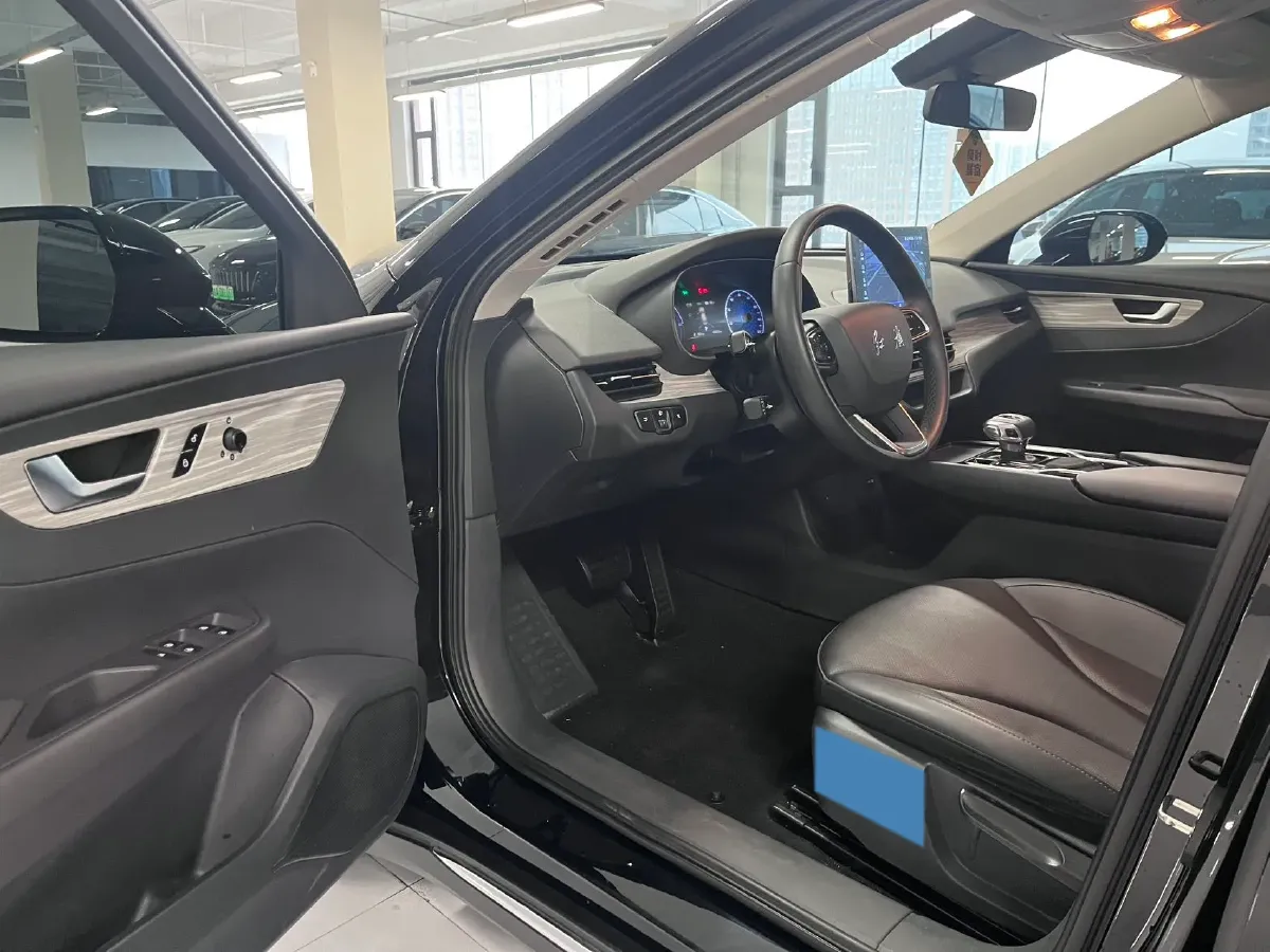 2024 HongQi E-QM5 BEV 72KWH,autocango,china used car exporter,china ev exporter,chinese used car exporter,chinese used ev exporter