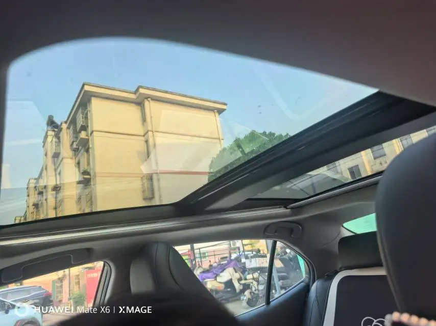 2019 Toyota Camry 2.5L 178HP L4 E-CVT Hybrid,autocango,china used car exporter,china ev exporter,chinese used car exporter,chinese used ev exporter