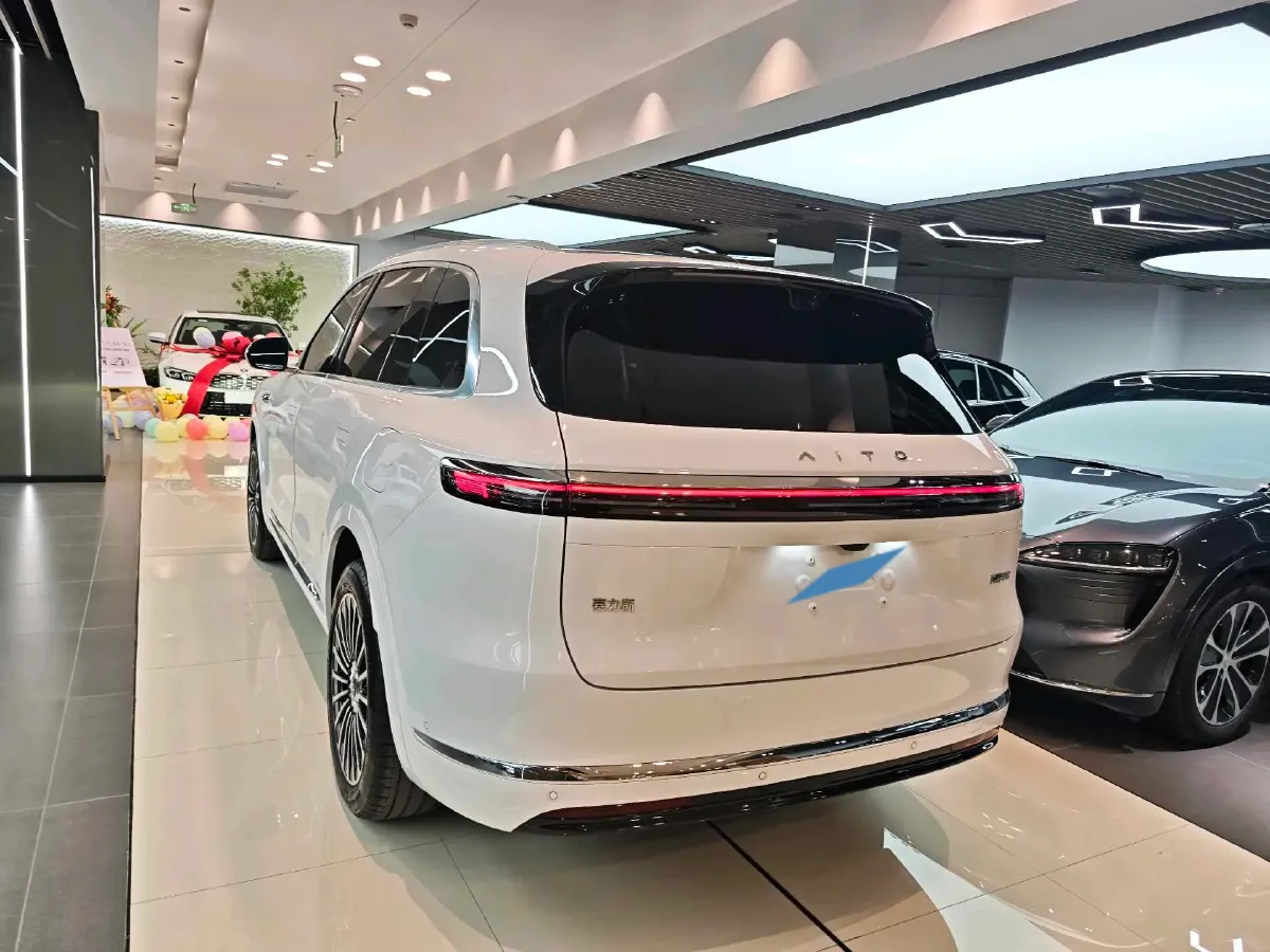 2026 AITO AITO M7 REEV 160HP REEV,autocango,china used car exporter,china ev exporter,chinese used car exporter,chinese used ev exporter