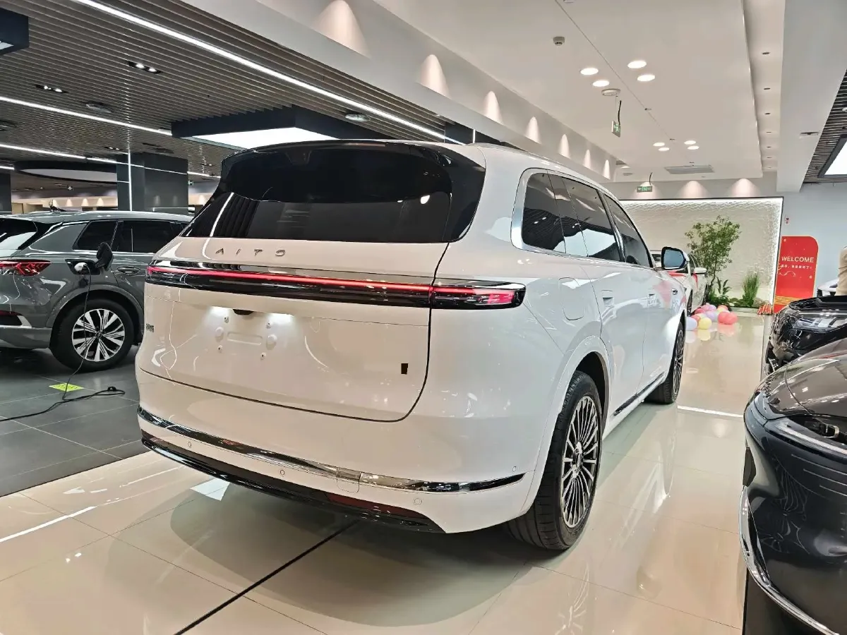 2026 AITO AITO M7 REEV 160HP REEV,autocango,china used car exporter,china ev exporter,chinese used car exporter,chinese used ev exporter