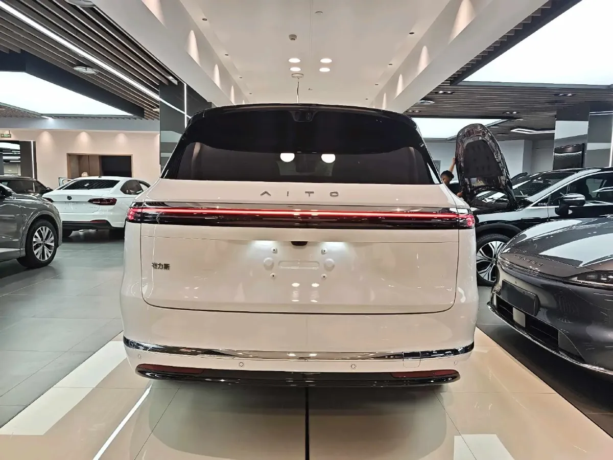 2026 AITO AITO M7 REEV 160HP REEV,autocango,china used car exporter,china ev exporter,chinese used car exporter,chinese used ev exporter